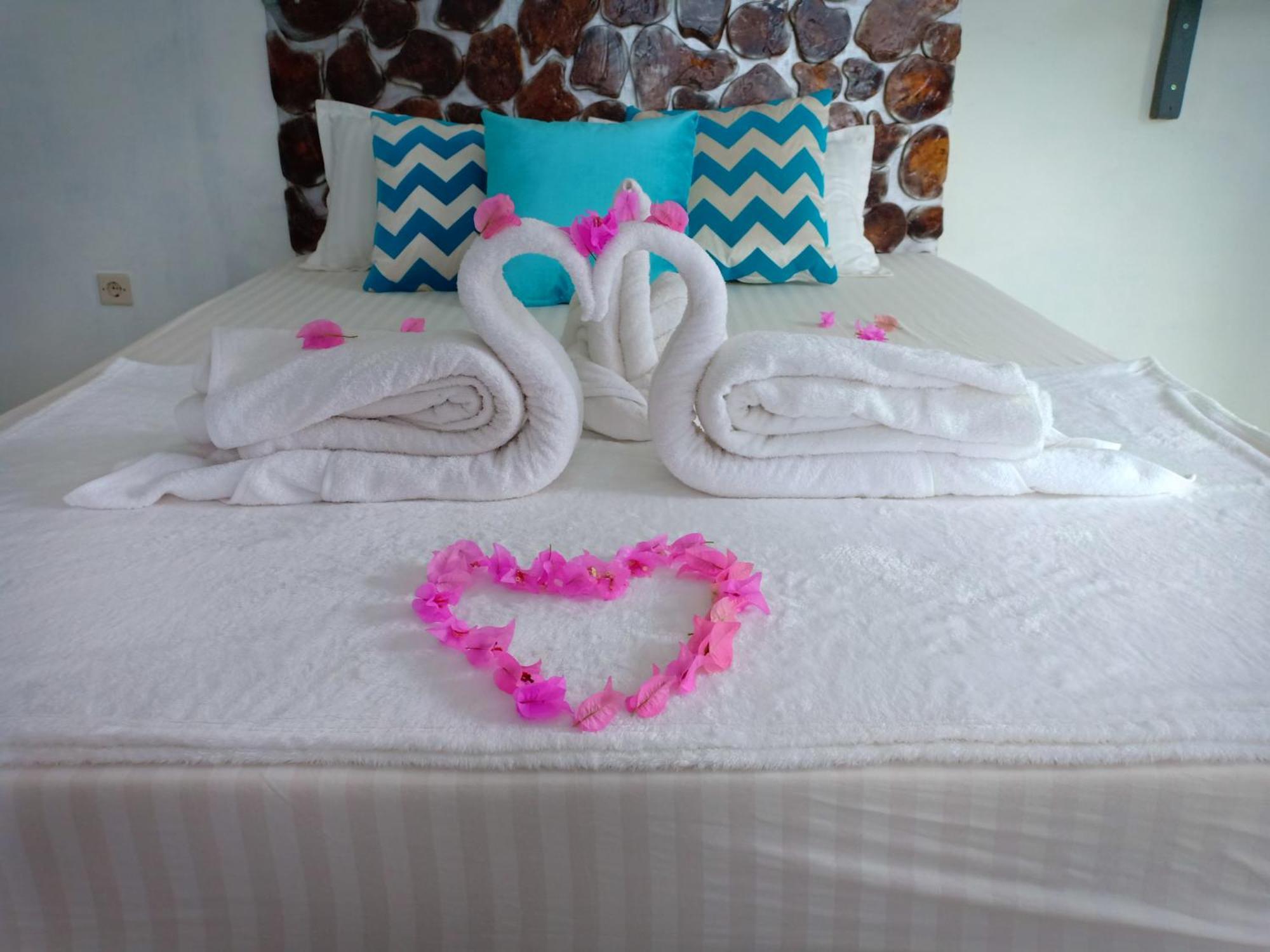 Blue Coral Homestay Каримунджава Экстерьер фото